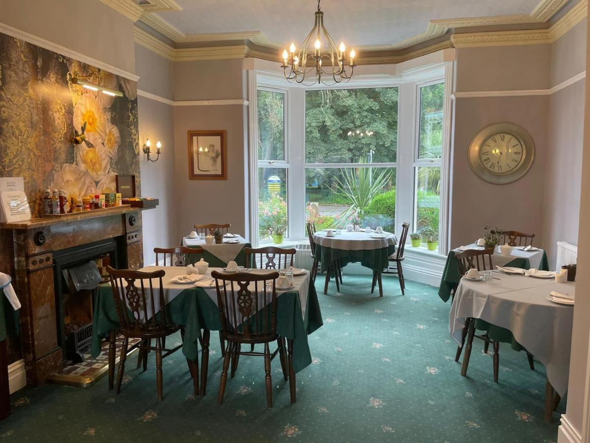 Rostrevor Hotel - Guest House Bury  Exteriör bild