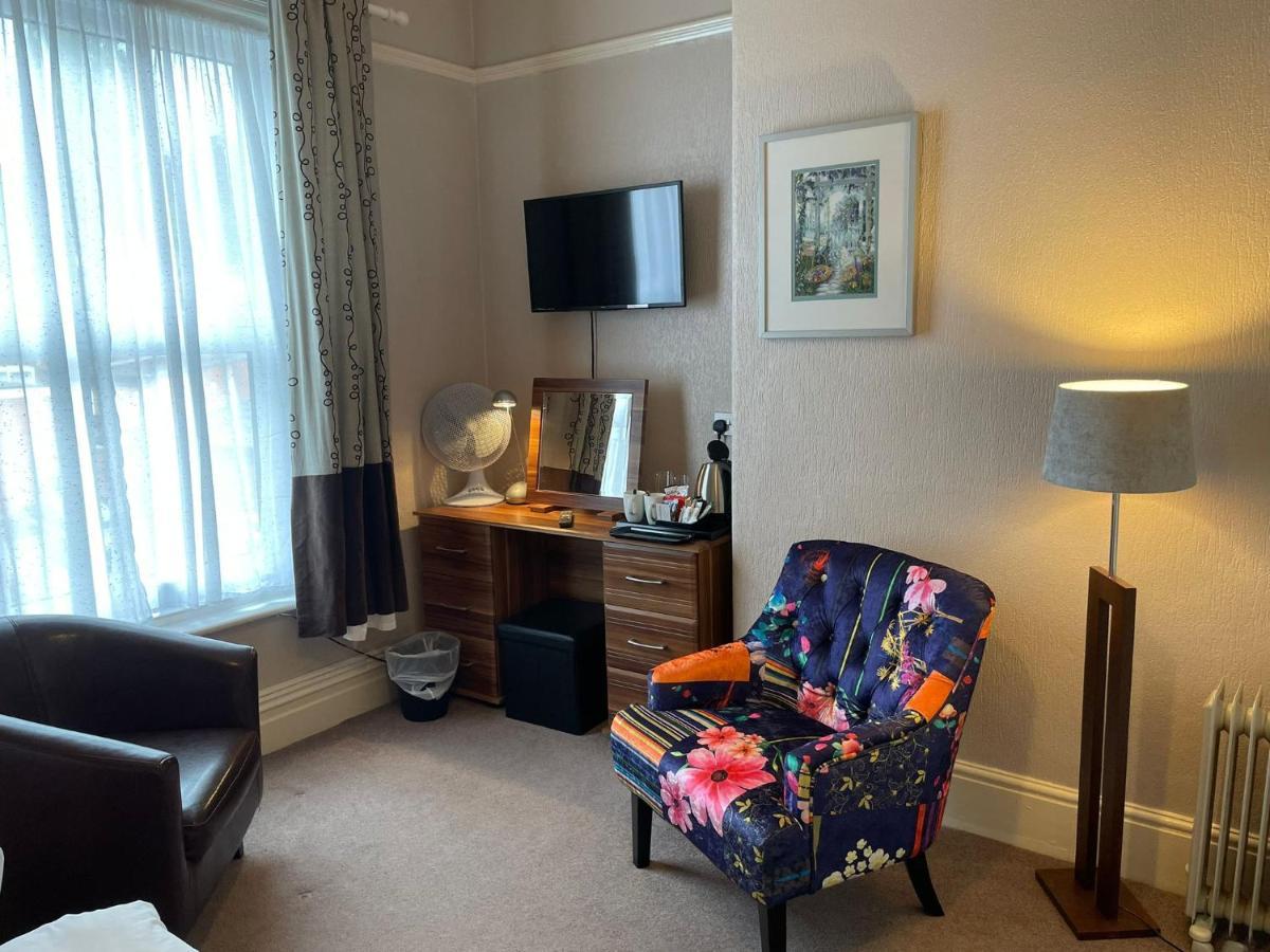 Rostrevor Hotel - Guest House Bury  Exteriör bild