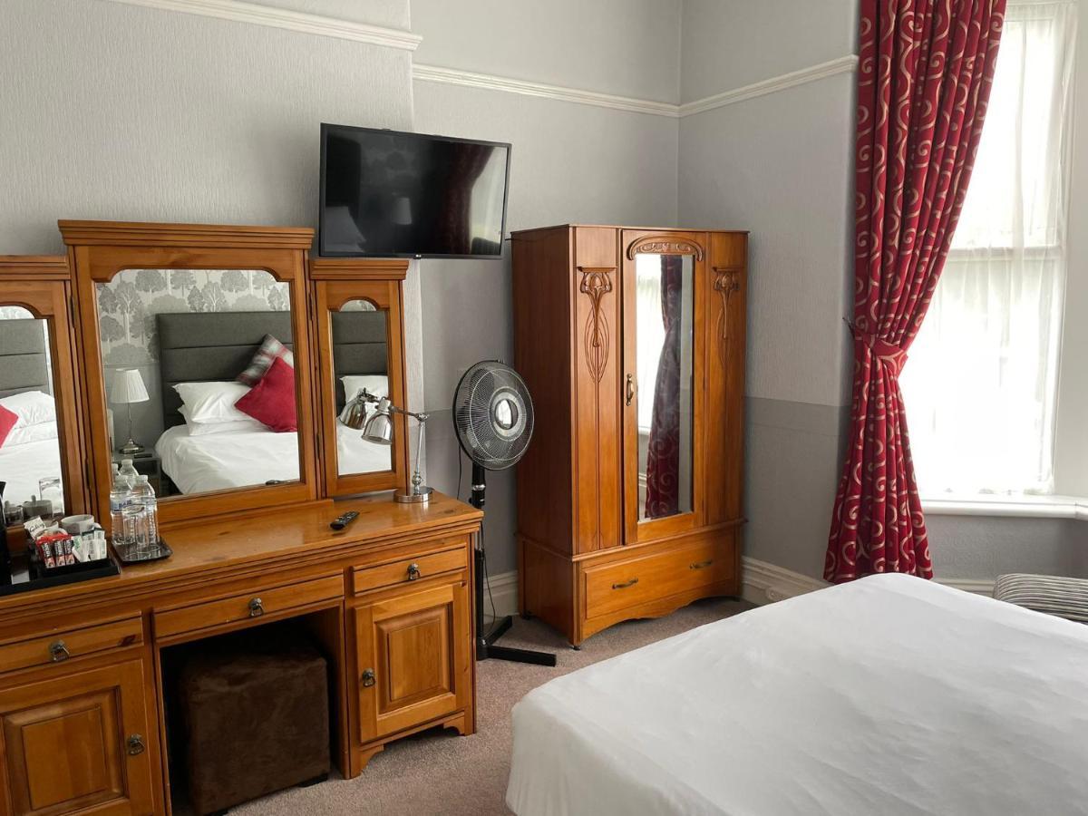 Rostrevor Hotel - Guest House Bury  Exteriör bild