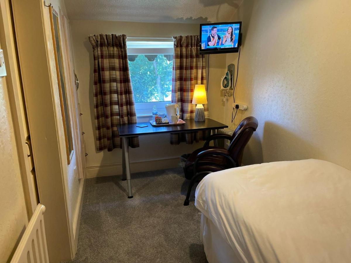 Rostrevor Hotel - Guest House Bury  Exteriör bild