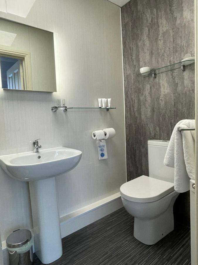 Rostrevor Hotel - Guest House Bury  Exteriör bild
