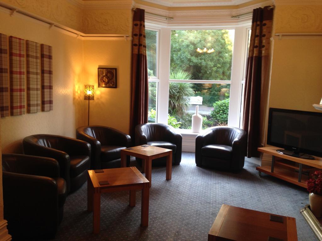 Rostrevor Hotel - Guest House Bury  Exteriör bild
