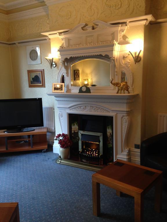 Rostrevor Hotel - Guest House Bury  Exteriör bild